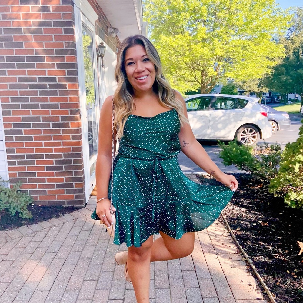 Meet Your Posher, Emily - Picture 6 of 8